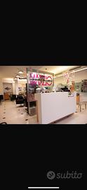 Arredamento parrucchiere maletti
