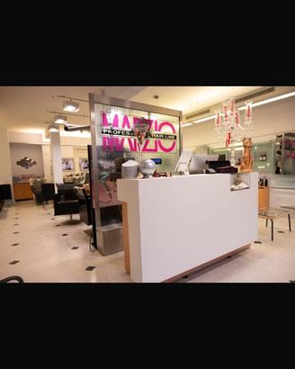 Arredamento parrucchiere maletti