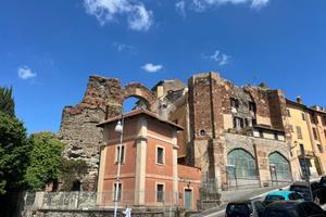 NEGOZIO A ALBANO LAZIALE