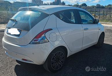 Lancia Ypsilon GPL