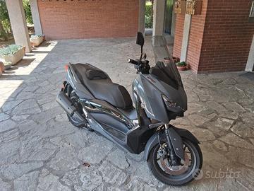 Yamaha xmax tech max