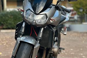 Vengo moto Kawasaki Z750