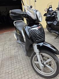 Scarabeo 200