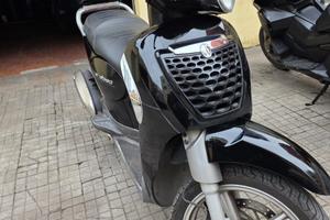 Scarabeo 200