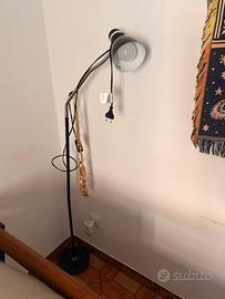 Lampada nera