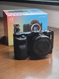 Sony ZV-E10 + accessori – come nuovo