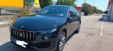 Levante V6 diesel km68000
