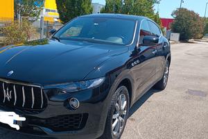 Levante V6 diesel km68000