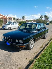 BMW 524TD, anno 1984, cambio automatico.