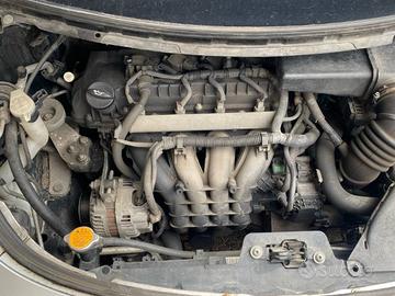 MOTORE SMART FORFOUR W454 1.3 BENZINA 2006