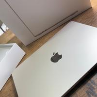 MacBook Air da 13" con chip Apple M2