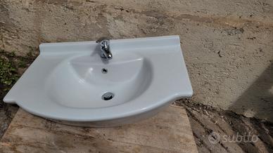 lavello ad incasso con miscelatore