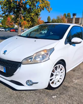 Peugeot 208 1o Serie 1.2VTI 82CV 3P Allure
