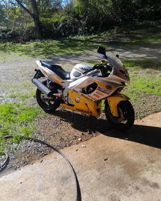 ricambi Yamaha yzf 750r. e thundercat 600