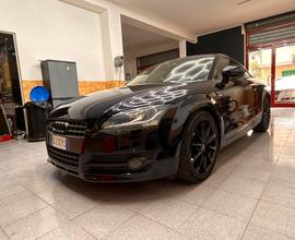 Audi TT 2.0 turbo