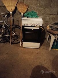 fornello 4 fuochi più forno