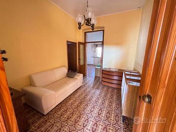 Trilocale con Box Auto