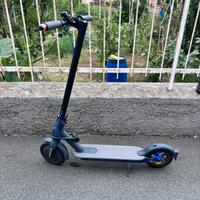 Monopattino mi Electric scooter 3