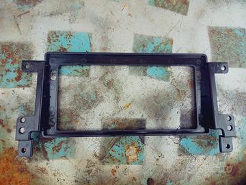 mascherina autoradio 