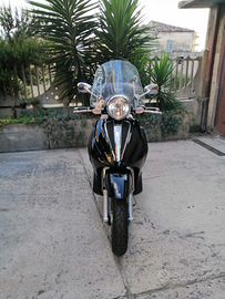 Piaggio Beverly cruiser 250