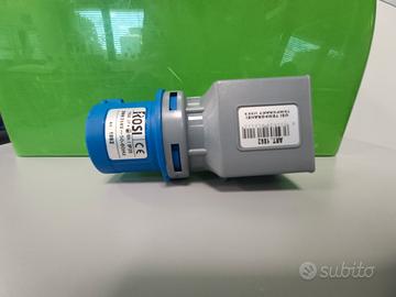 adattatore spina  industriale 