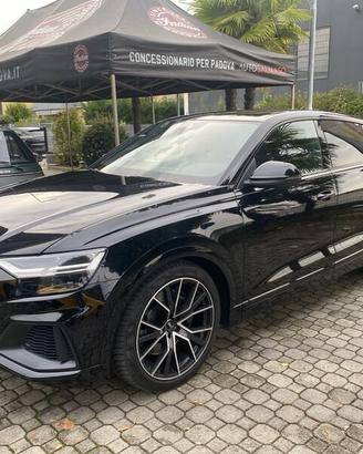 Audi Q8 SQ8 TDI mHEV V8 quattro tiptronic 435 CV