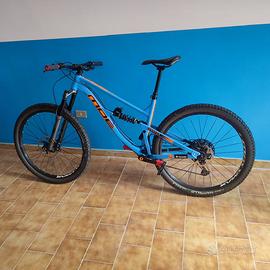 MTB  Full MDE Damper 29 taglia Xl enduro mai usata
