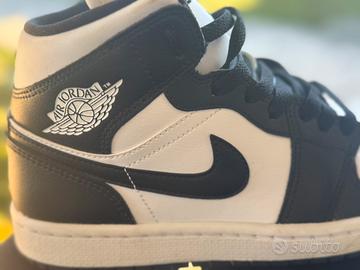 Air Jordan 1 Mid Panda