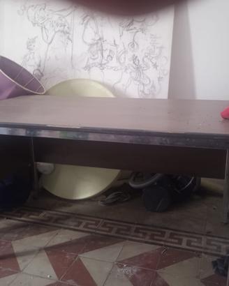 Tavolo ufficio