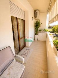 Appartamento di 110 m² con 4 locali e box auto a R