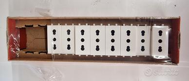 presa bipasso "AVE SISTEMA 44"