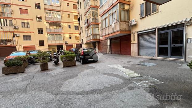 4 LOCALI A CASTELLAMMARE DI STABIA