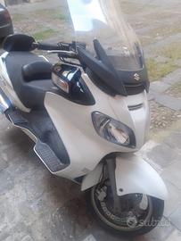 Suzuki burgman 650