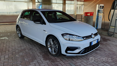 VW Golf 7.5 R-line 150cv DSG