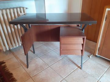 Scrivania vintage anni '70