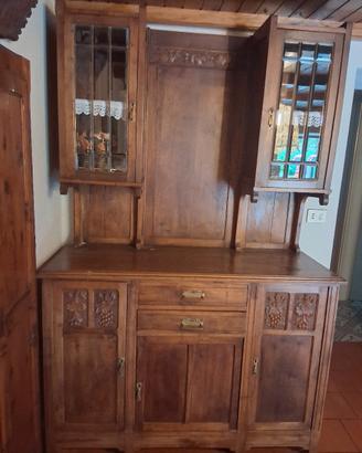 Credenza in legno intarsi