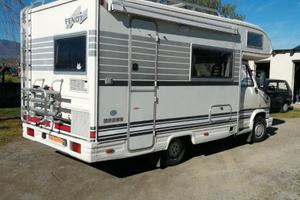 Camper Fendt mansardato
