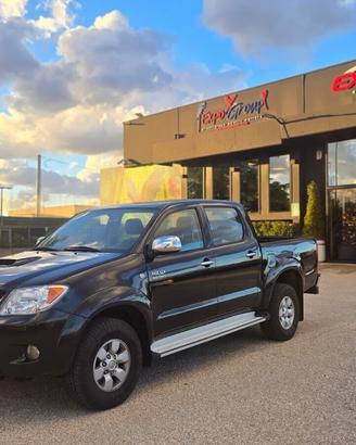 Toyota Hilux 3.0 D-4D 4WD 4p. Double Cab SR