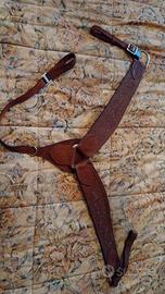 Pettorina cavallo in cuoio fatta a mano