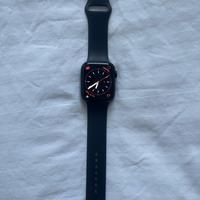 Apple Watch serie 8; 45 mm cellular