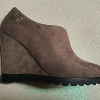 Scarpe zeppa n. 36 Kiss Kriss Nuove