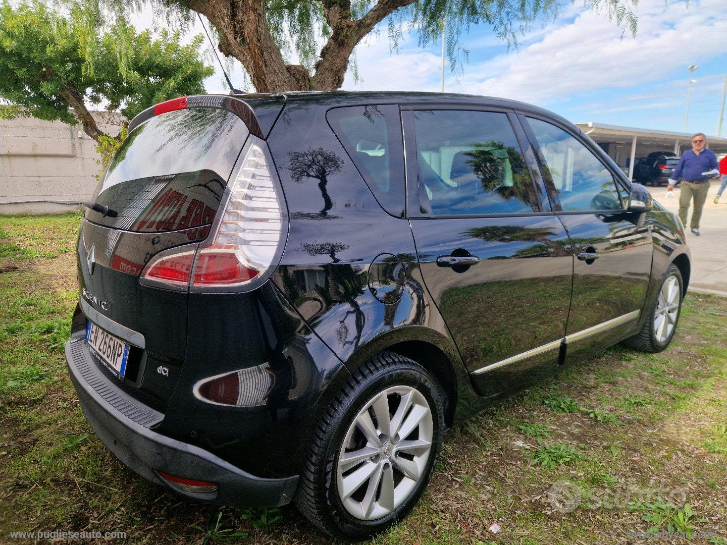 Renault Scenic 2012 photo 4