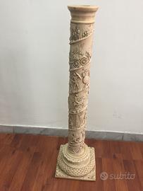 Piedistallo intarsiato