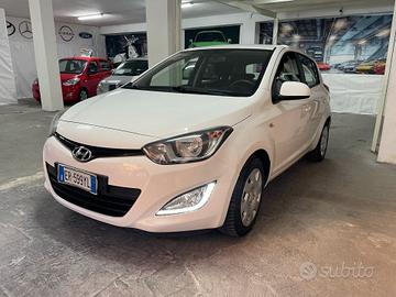 Hyundai i20 1.2 5p. Econext Sound Edition