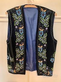 Gilet velluto con decorazioni