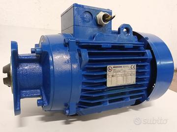 52A MOTORE ELETTRICO TRIFASE 5,5 KW 
