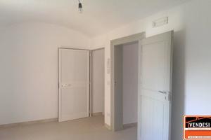 INTERA PALAZZINA SU DUE LIVELLI ZONA PIAZZA DE