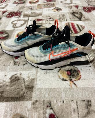 Nike Donna