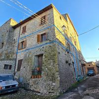 Quadrilocale a Baschi