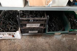 Braccetti e chiusure usate varie misure